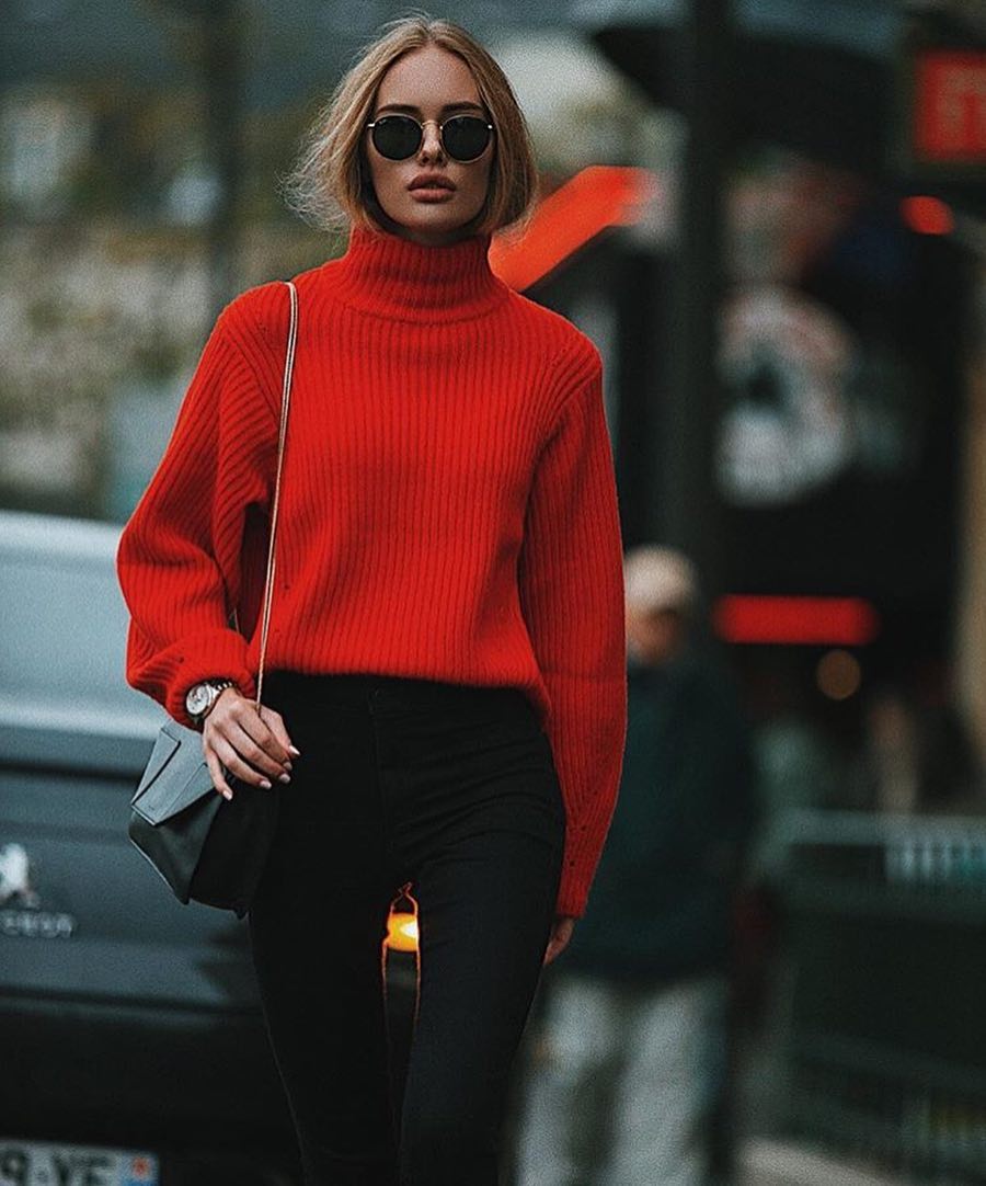 màu đỏ nên kết hợp với màu gì