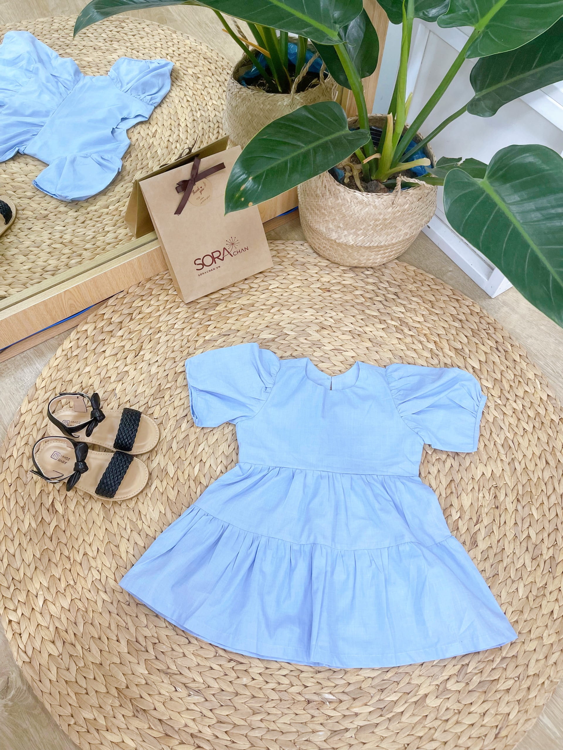 Váy babydoll dáng dài UNDERCOOL kẻ xanh cổ sen mùa hè dáng xoè 2 lớp, dáng  rộng đi biển | Shopee Việt Nam