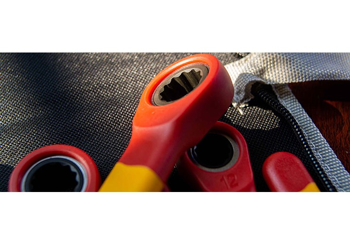 Bộ cờ lê vòng tự động cách điện 6 chi tiết TOTAL THKISPA0603