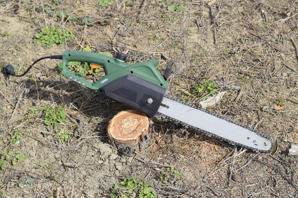 Lam máy cưa xích trượt