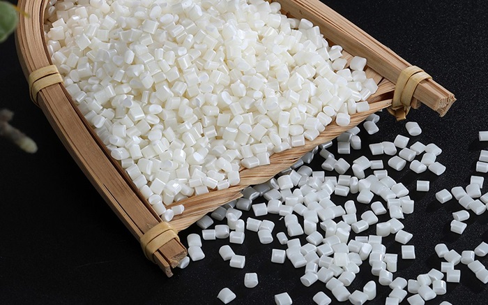 Thùng đựng đồ nghề hiện nay thường được làm từ nhựa nguyên sinh ABS