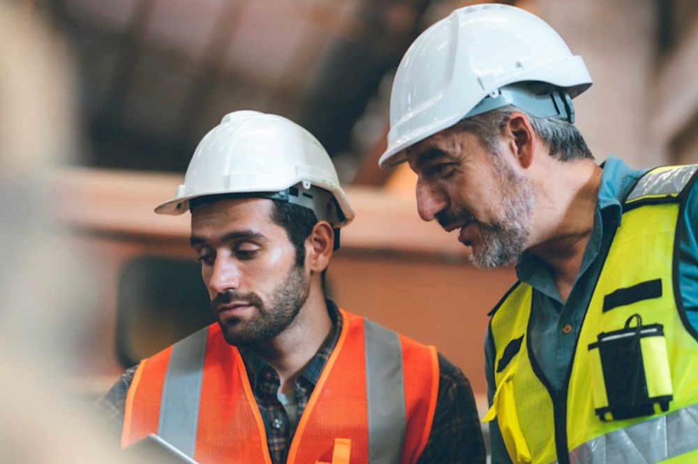 Vai trò và trách nhiệm trong lao động sản xuất