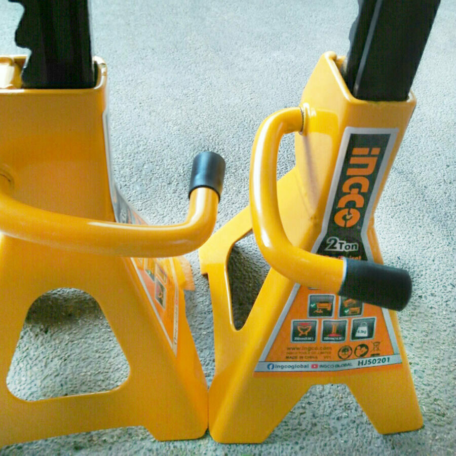 Đội kê 2 tấn INGCO HJS0201