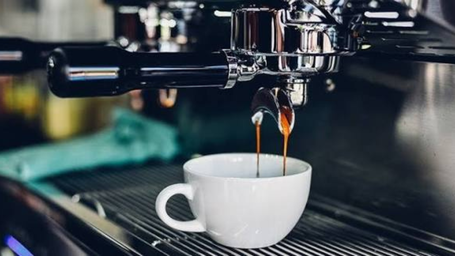 Nguyên nhân và cách xử lý máy Pha Cà Phê Bị Mất Áp Suất
