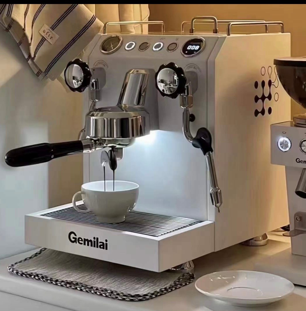 Bí quyết pha cà phê hoàn hảo mỗi ngày với máy pha Gemilai tại nhà