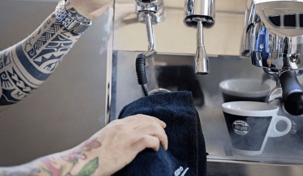 Cách vệ sinh và bảo dưỡng máy pha cafe Casadio đúng chuẩn