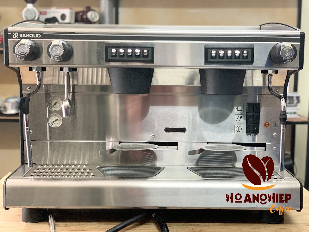 Máy pha cà phê 2group