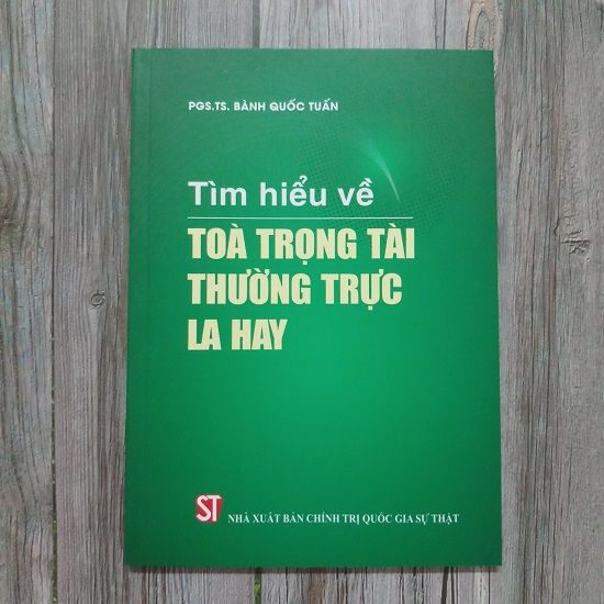 sach-tim-hieu-ve-toa-trong-tai-thuong-truc-la-hay-pgs-ts-banh-quoc-tuan