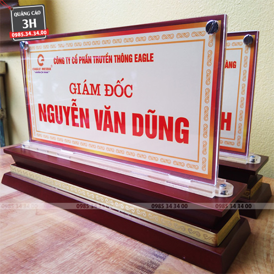 biển chức danh gỗ