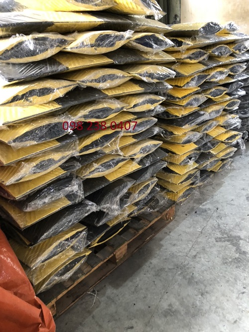 Gờ giảm tốc độ