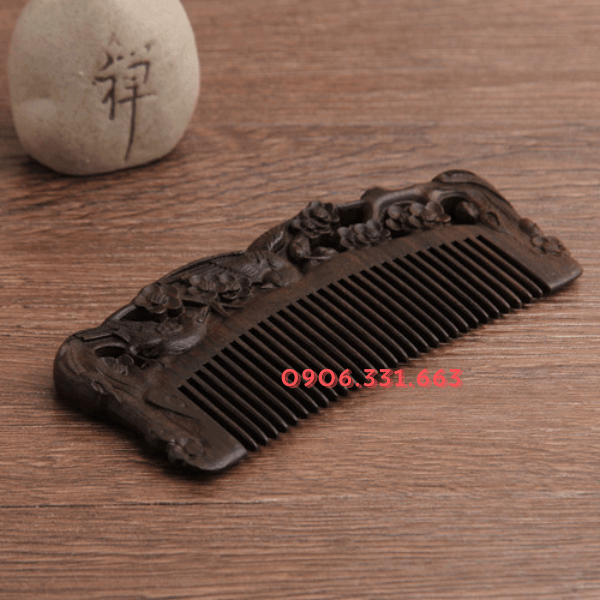 Lược gỗ đàn hương chạm khắc 3D