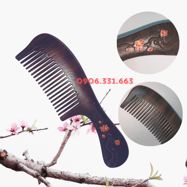 Lược gỗ đàn hương hoa đào
