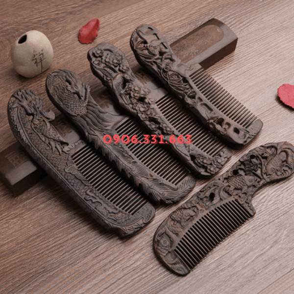 Lược gỗ đàn hương khắc phượng hoàng