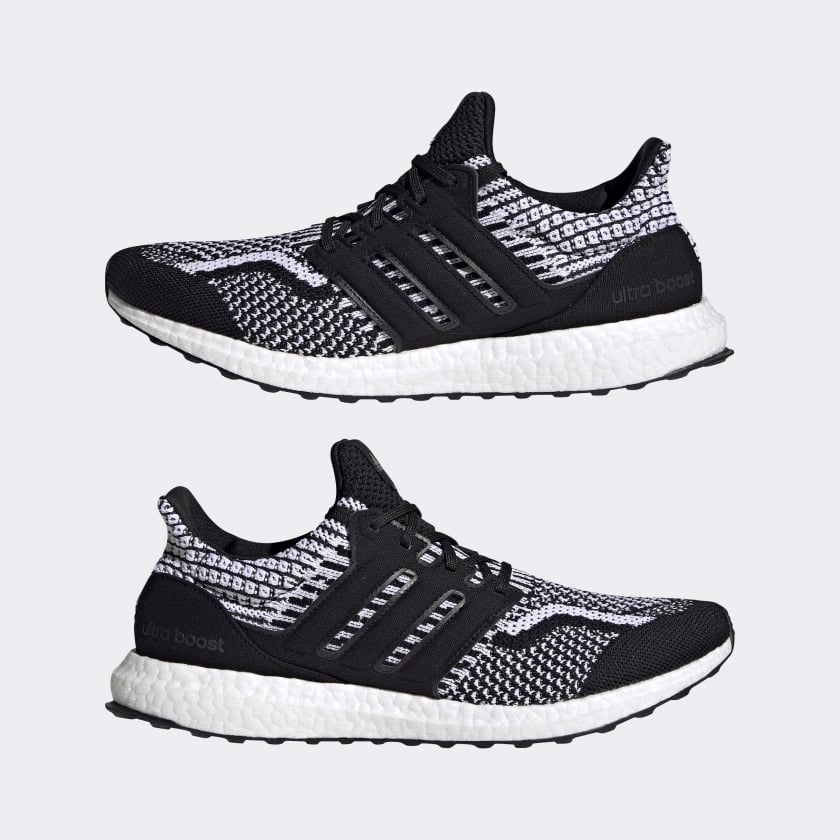 Giay Adidas Th Thao Mau en Tr ng Adidas Ultraboost 5.0 DNA Carbon FY9348 Sumoauthentic Th i trang th thao chinh hang