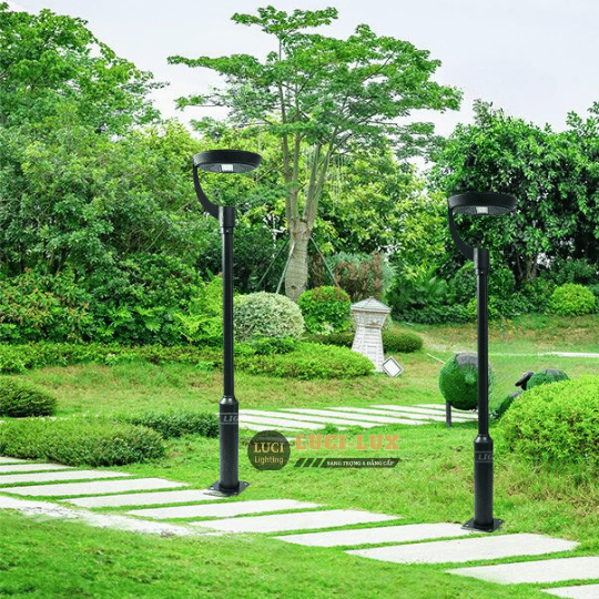 cột đèn sân vườn 