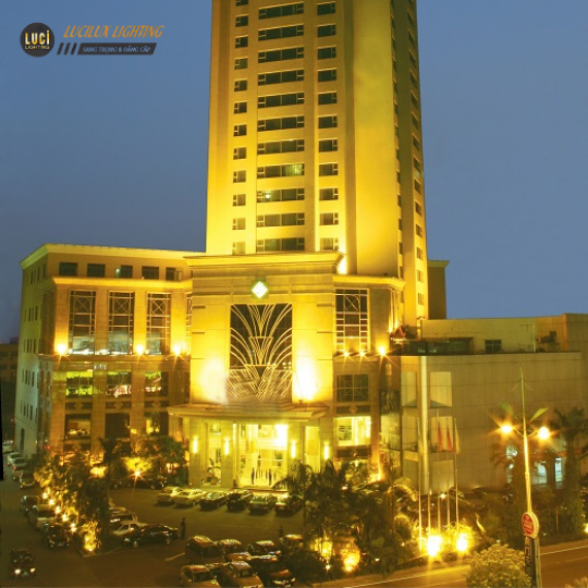 Đèn chiếu cây LC-DHB-1309