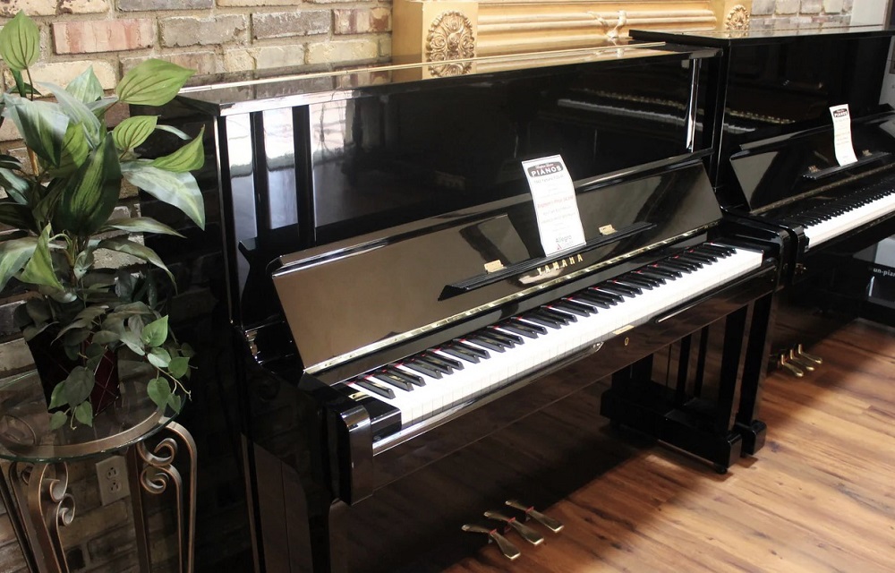 Piano Yamaha YUS