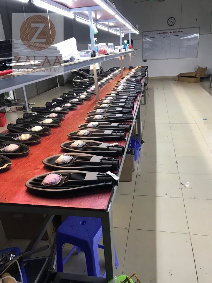Gia công lắp ráp và sản xuất thành phẩm đèn LED nhà xưởng OEM Lighting theo yêu cầu kỹ thuật Spec của khách hàng