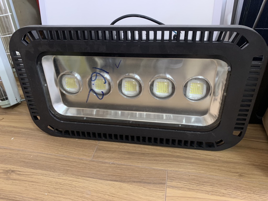 Đèn pha lồi 250W ZPL250-TAT