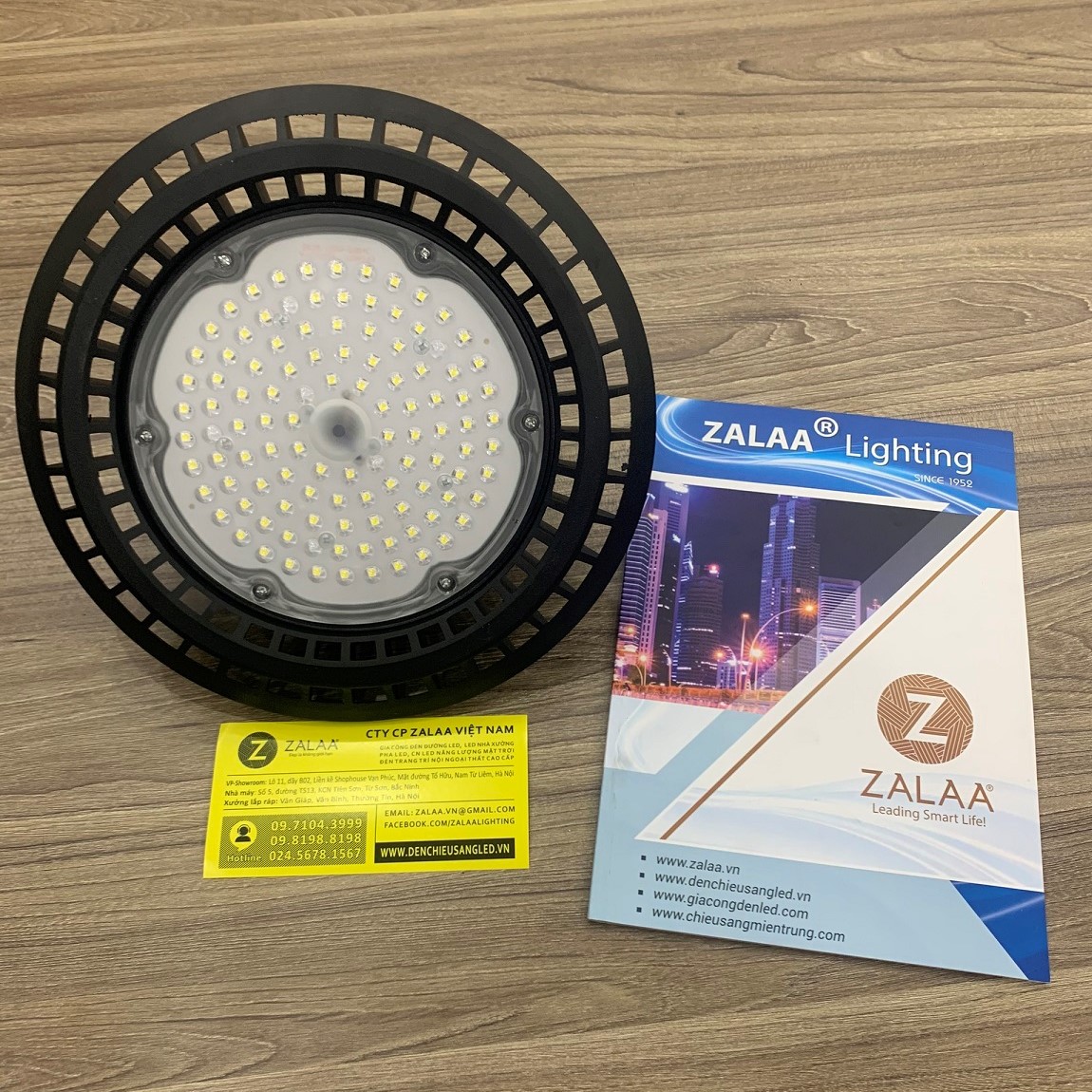 Đèn highbay UFO LED chiếu sáng nhà xưởng 150w