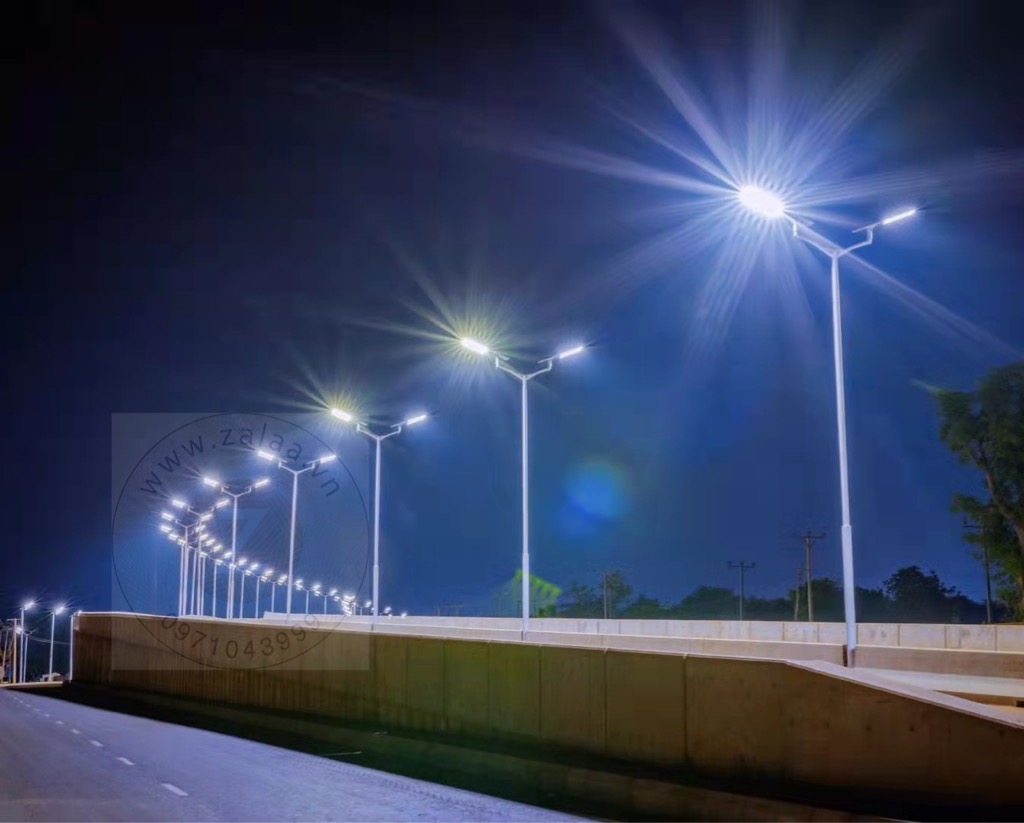 Đèn Đường Năng Lượng Mặt Trời Liền Thể "All in One" Mã sản phẩm ZLT-100, ZLT-150, ZLT-200