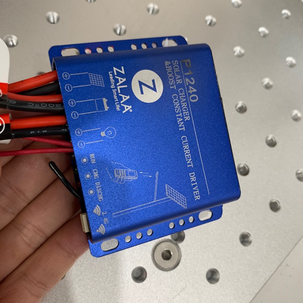 Bộ điều khiển đèn năng lượng mặt trời Mã số P1240 ZSML-100 ZALAA