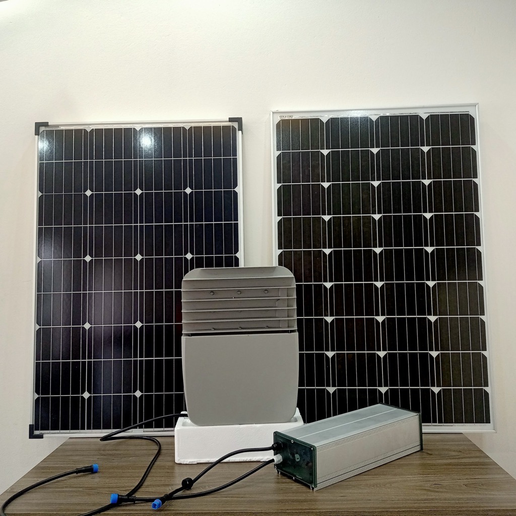 Đèn Đường LED Năng Lượng Mặt Trời 100W mẫu đèn BRP 371; 372; 373 OEM Philips