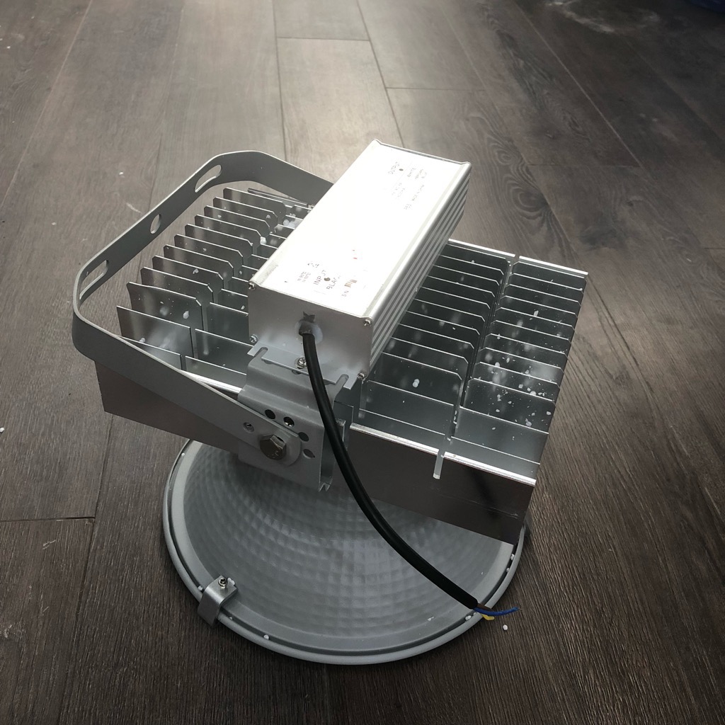 Đèn pha led rọi 200w mã sản phẩm ZFR-200 ZALAA