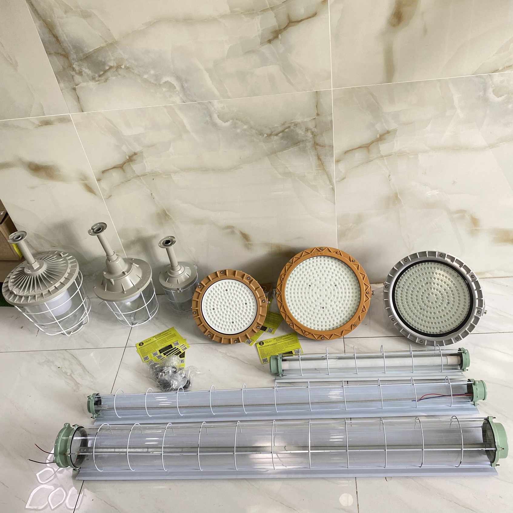 Máng đèn tuyp led chống nổ đôi 0,6mx2 18W