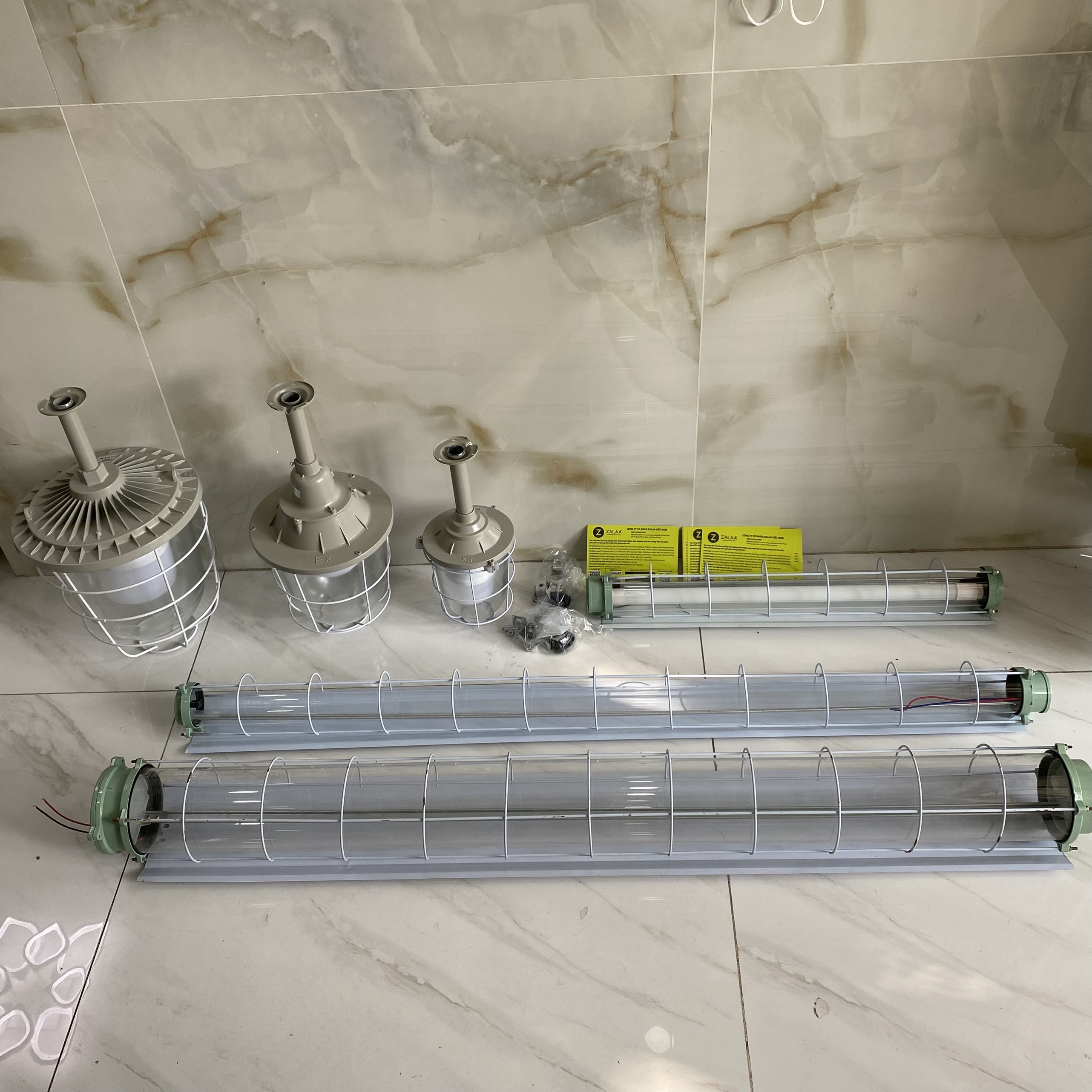 Máng đèn tuyp led chống nổ đôi 0,6mx2 18W