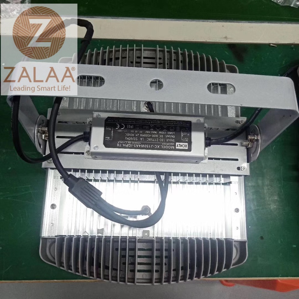 Đèn pha led 150w SMD Philips chiếu sáng không gian rộng