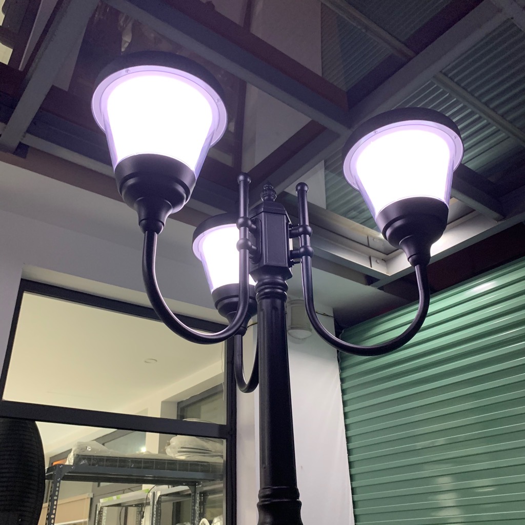 Cột Đèn Sân Vườn Công Viên hiện đại sử dụng điện năng lượng mặt trời 3x20W mã sản phẩm ZGGD-4105-3