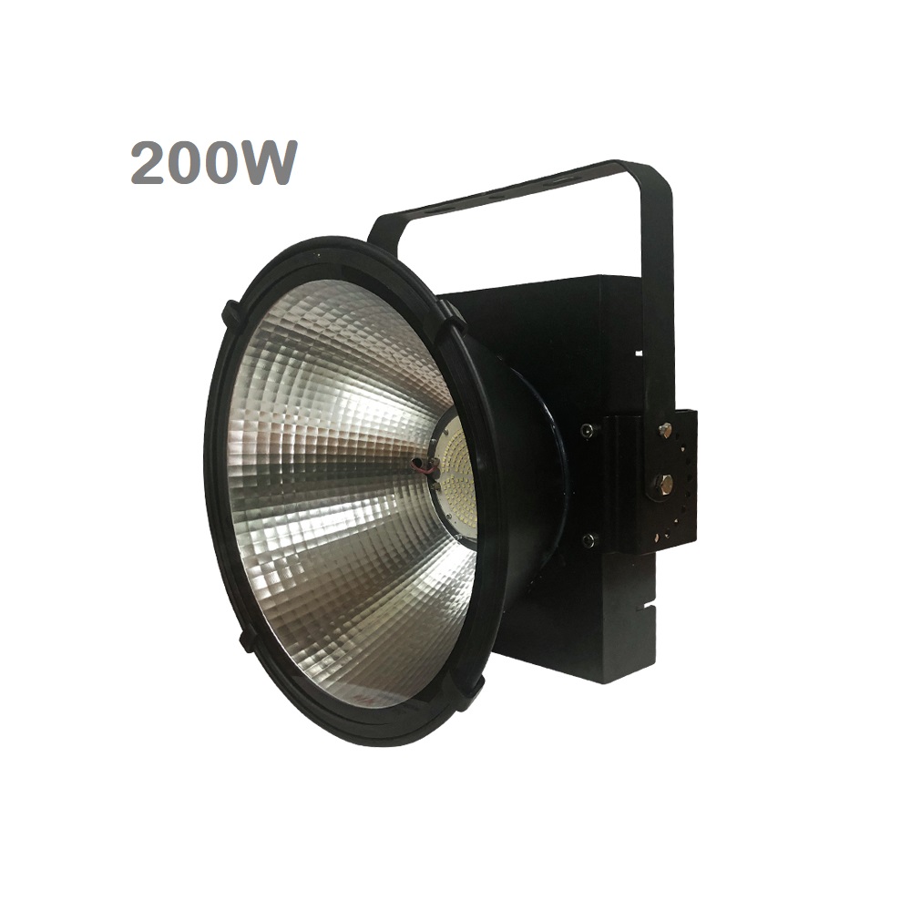 Đèn Pha LED Cầu Cảng Rọi Xa cho những công trình rộng lớn ngoài trời công suất từ 200W đến 2000