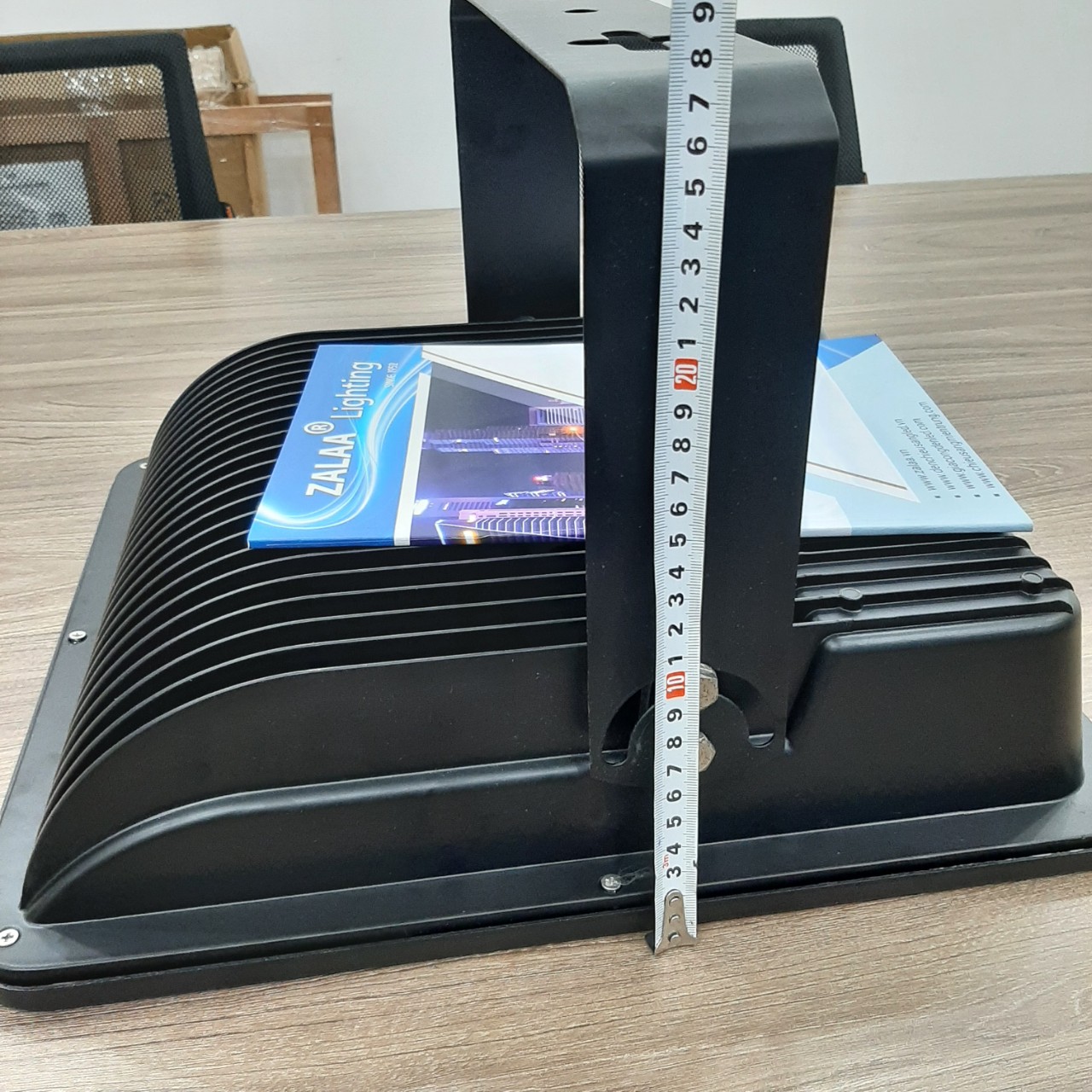 Đèn Pha LED chiếu sâu (Pha cốc) 300W COB Mã ZFS-300 ZALAA