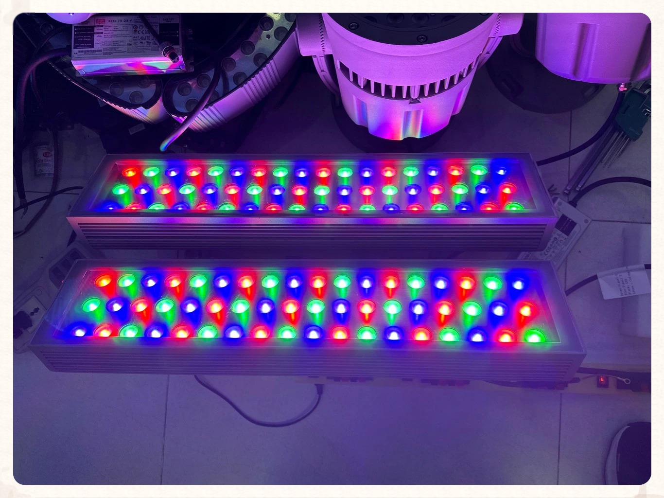 Đèn Rọi Tòa Nhà Cao Tầng Building Lighting ZCC-MY-DH001 Chip Cree 108*2W, RGB, IP65