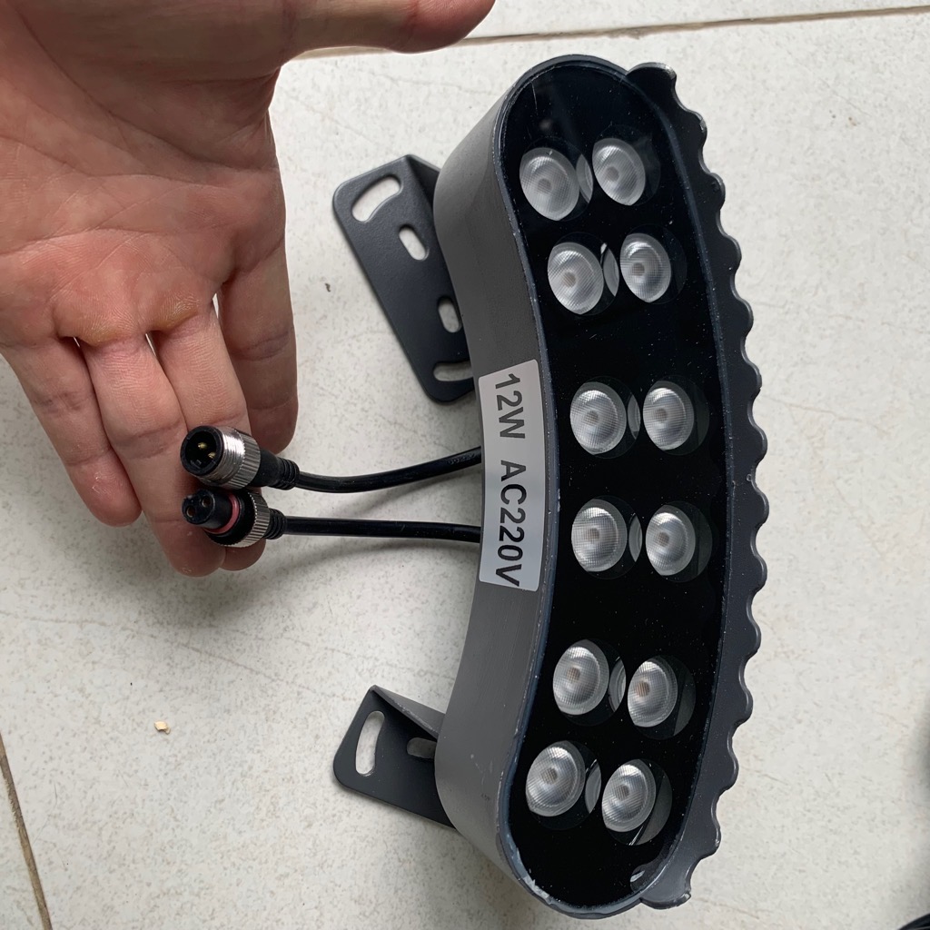 Đèn LED Chiếu Sáng Cây Xanh - Ôm Gốc Cây - Cảnh Quan Sân Vườn - Lắp theo Module 9w 12w Ánh sáng 3000K