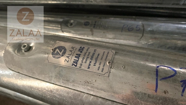 Bảng Điện Cửa Cột Đèn Gồm 4 Cực + 1 Aptomat 1 cực 6A-10A