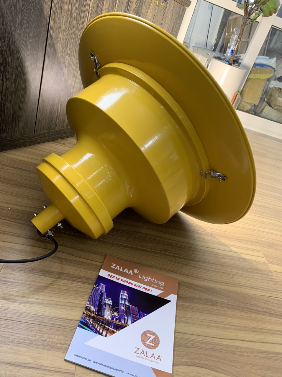 Đèn đường dự án mã sản phẩm ZODER039-120 Mai chiếu thủy cơ lớn D750mm, công suất 120w