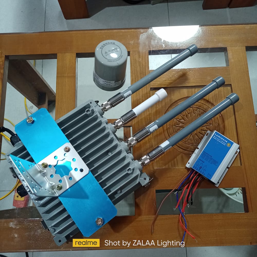 Cổng điều khiển IoT cho hệ thống chiếu sáng thông minh Zalaa Zlk SZ11LR-GW-2 Lorawan gateway