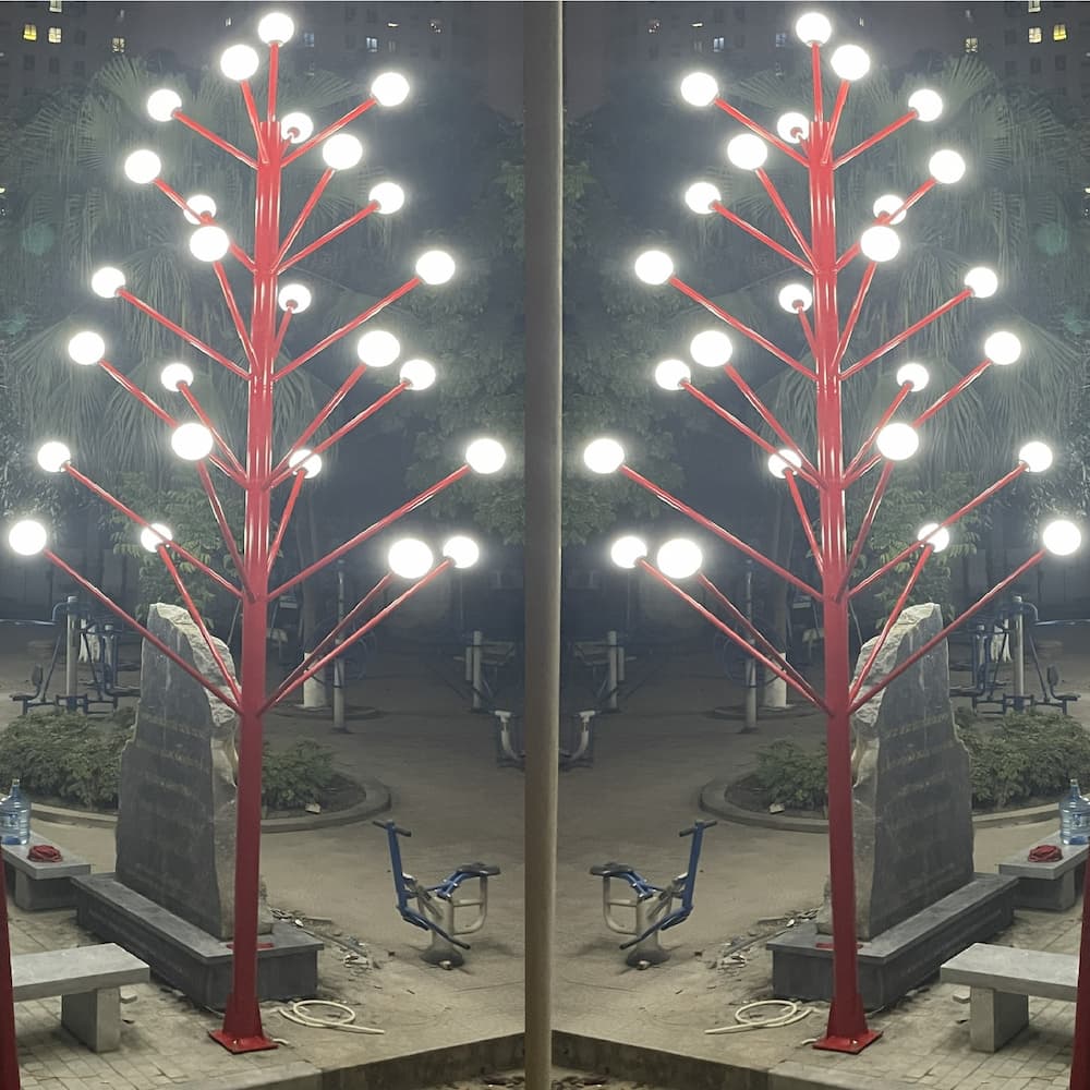 Cột Cây Thông Trang Trí Sân Vườn Cao 7m 25 tay Cầu D200 ZALAA