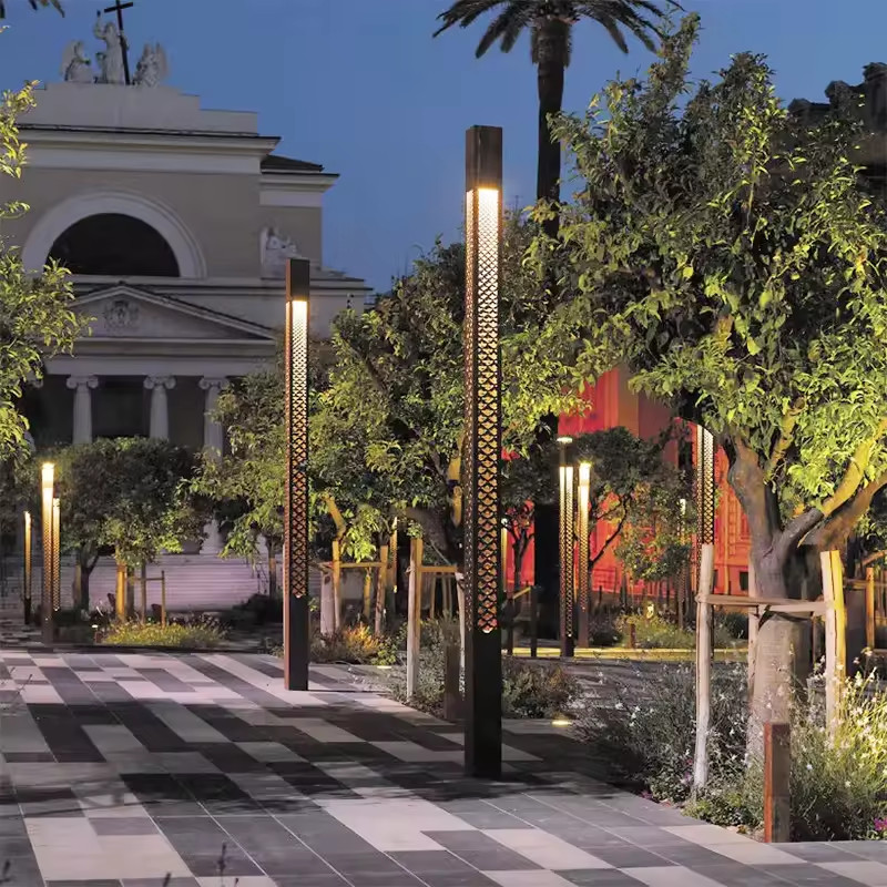 Cột Đèn LED Cao 2m-4m thân cột có hoa văn cắt CNC theo yêu cầu