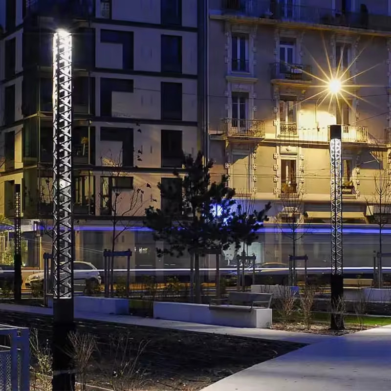 Cột Đèn LED Cao 2m-4m thân cột có hoa văn cắt CNC theo yêu cầu