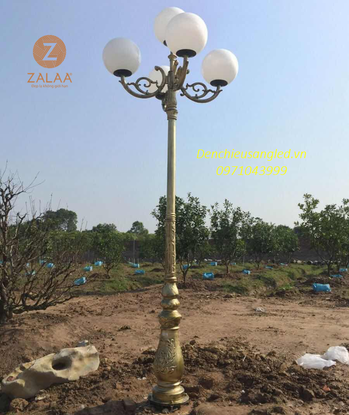 Cột Đèn Trang Trí Công Viên ZCD-021 cao 4,5m 5 bóng cầu D400