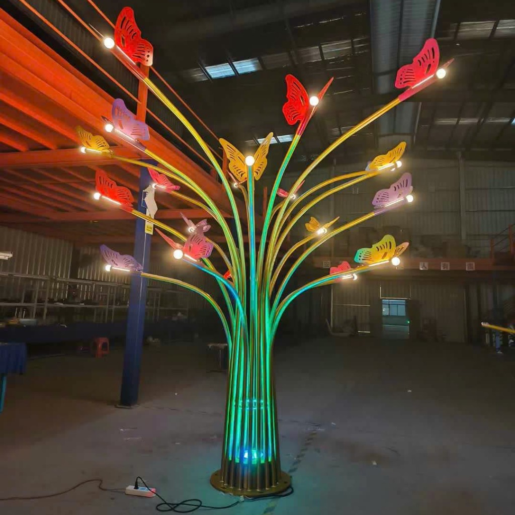 Cột Đèn Trang trí đường phố vỉa hè công viên với họa tiết cánh bướm Rgb đổi màu