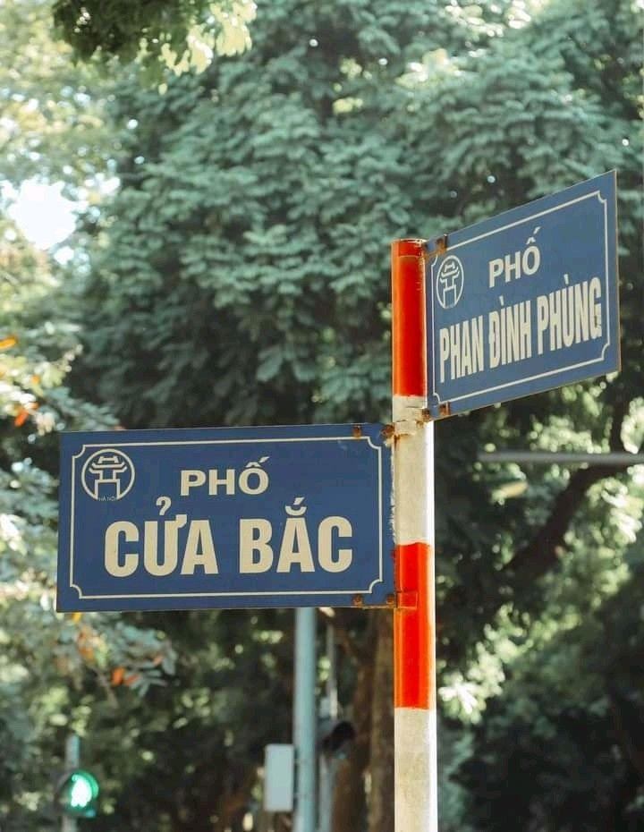 Cột Ghi Tên Chỉ Dẫn Đường vào Khu Đô Thị, Khu Tòa Nhà, Trung tâm thương mại, Bệnh viện, Công Viên...