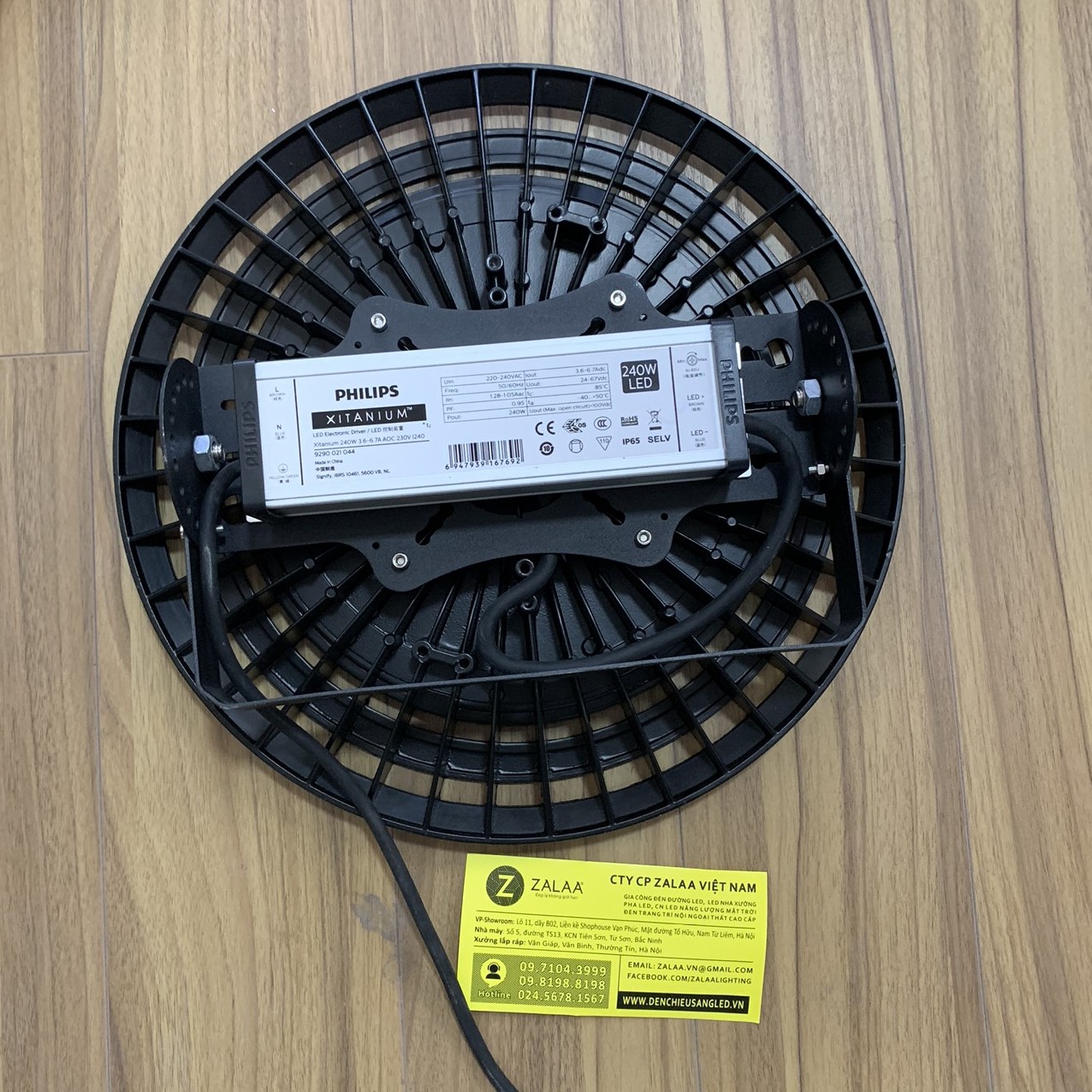 Đèn led nhà xưởng Highbay UFO 200w Driver Chip Philips bảo hành 3 năm