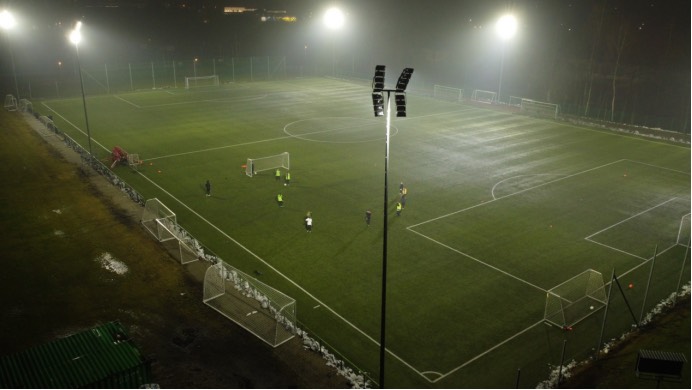 Đèn Chiếu Sáng Sân Thể Thao có giải pháp Smart Lighting SOGA Kết Nối 4G ZALAA