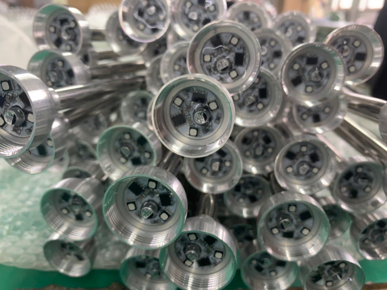 Đèn LED Bông hoa Bồ Công Anh Dandelion đường kính 1.5m, nhiều màu RGB - Giải pháp chiếu sáng cảnh quan kiểu mới