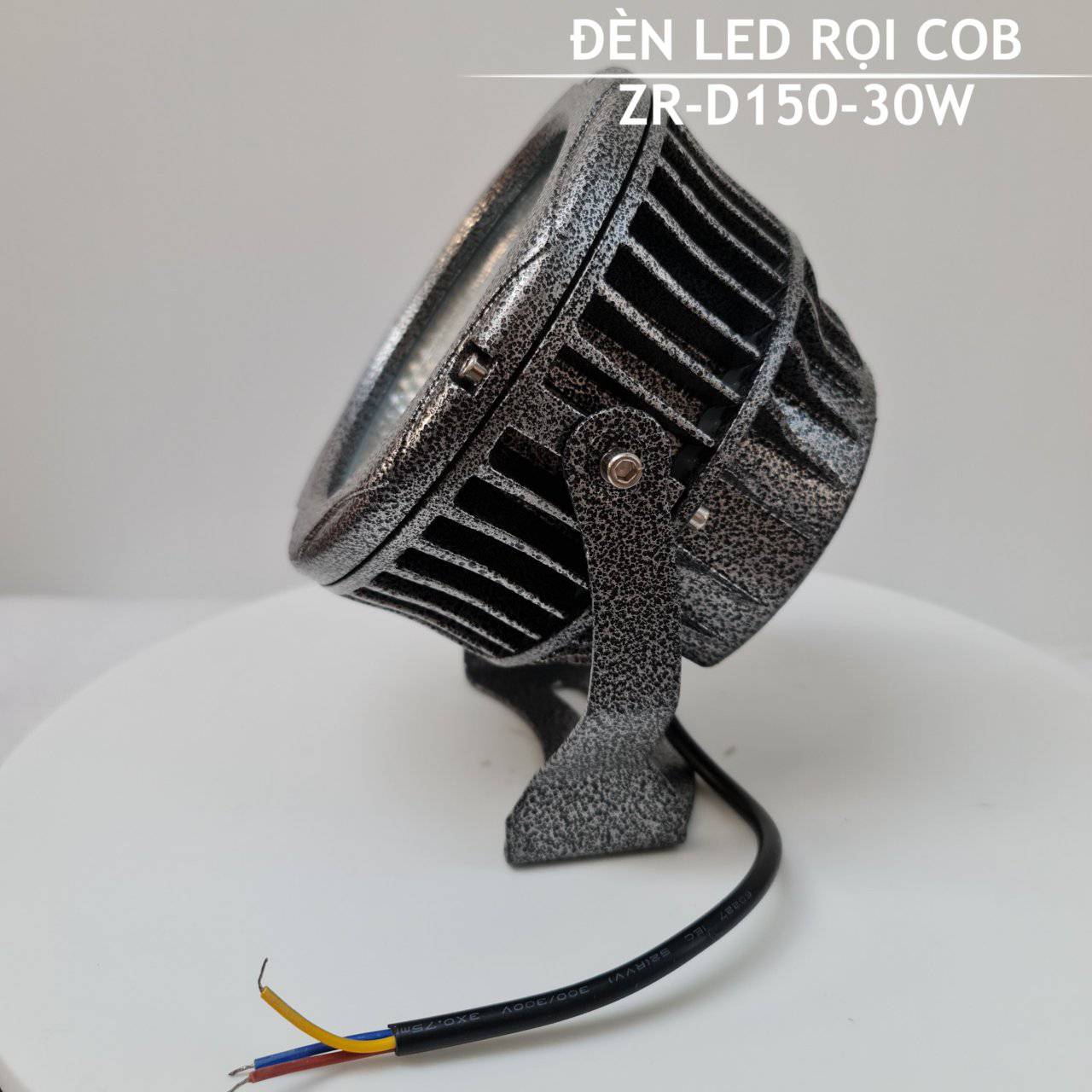 Đèn Led Rọi COB 30W Mã sản phẩm ZR-COB-D150-30W