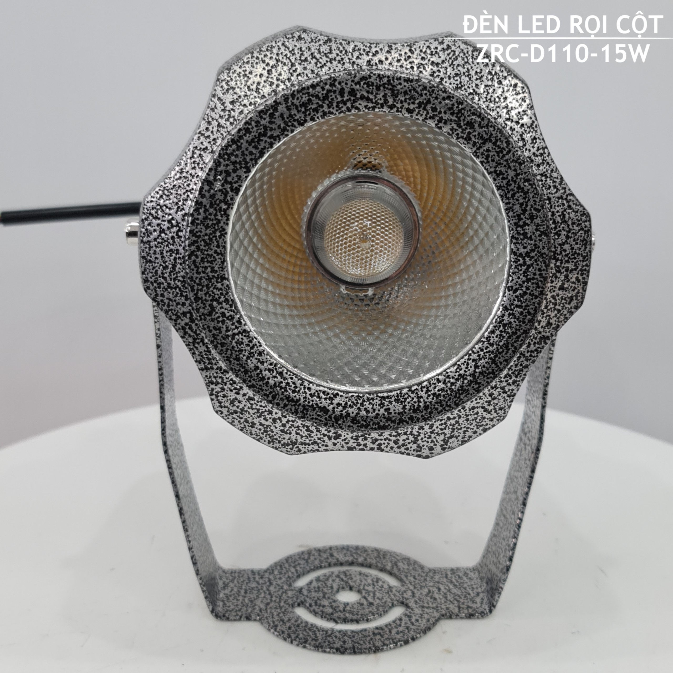 Đèn Led Rọi Cột 15W Mã sản phẩm ZRC-D110-15W
